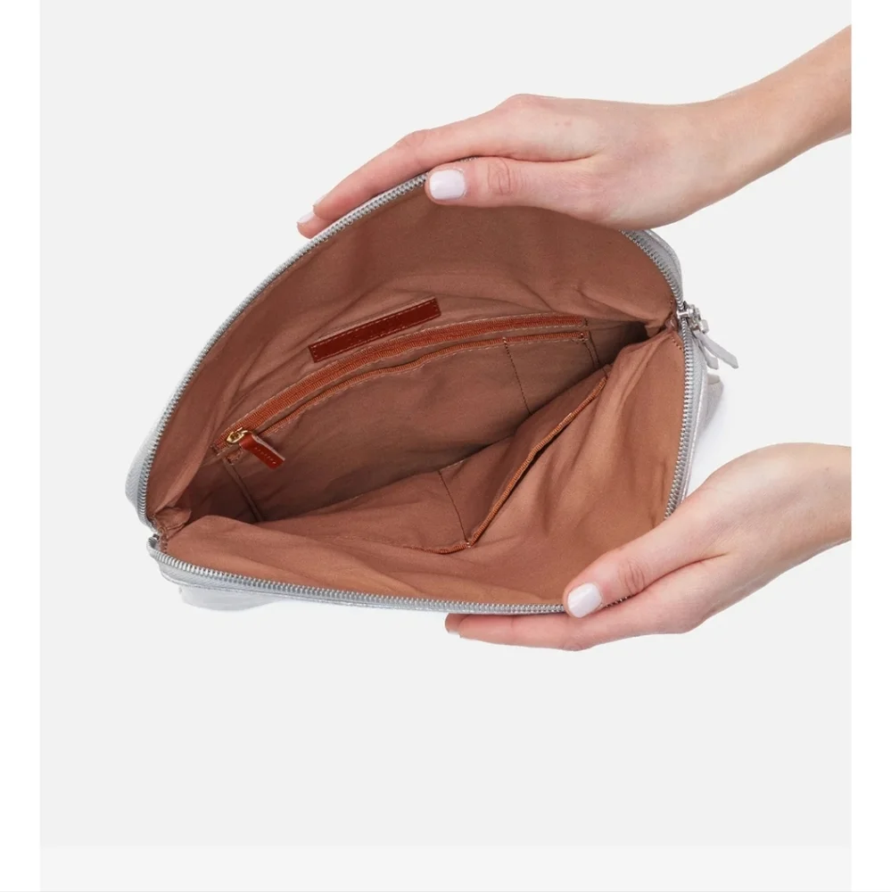 HOBO Jessa NWT in Silver - Picture 13 of 14